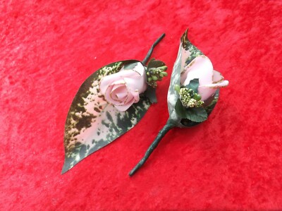  Goldspitze Vintage Rosa Rose - Knopfloch, Corsage - von Valerie J
