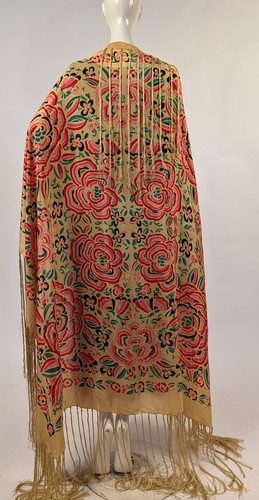 FLAPPER 1920’S RICH CABBAGE ROSE PRINT THIN SILK SHAWL W FRINGE - Picture 7 of 12