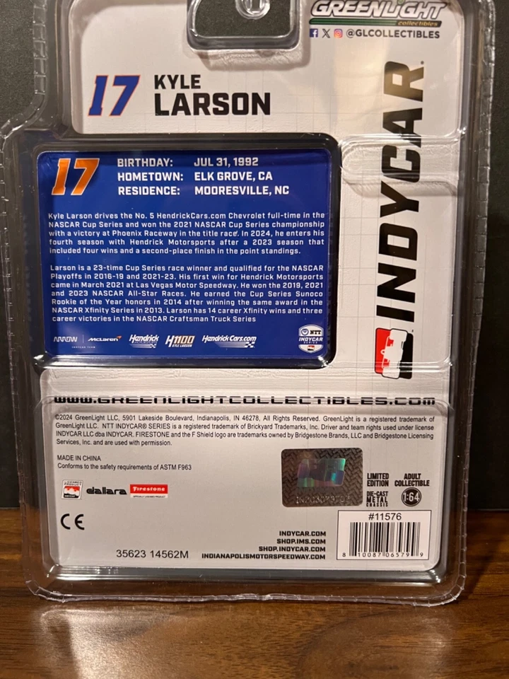 Kyle Larson 2024 #17 HendrickCars.Com INDY 500 H1100 NASCAR/INDY 1/64 - Image 2 of 2
