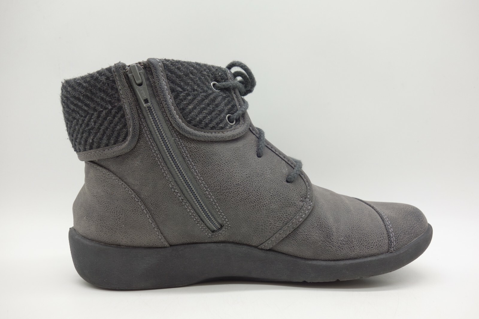 Clarks Cloudsteppers Gray Cap Toe Lace 