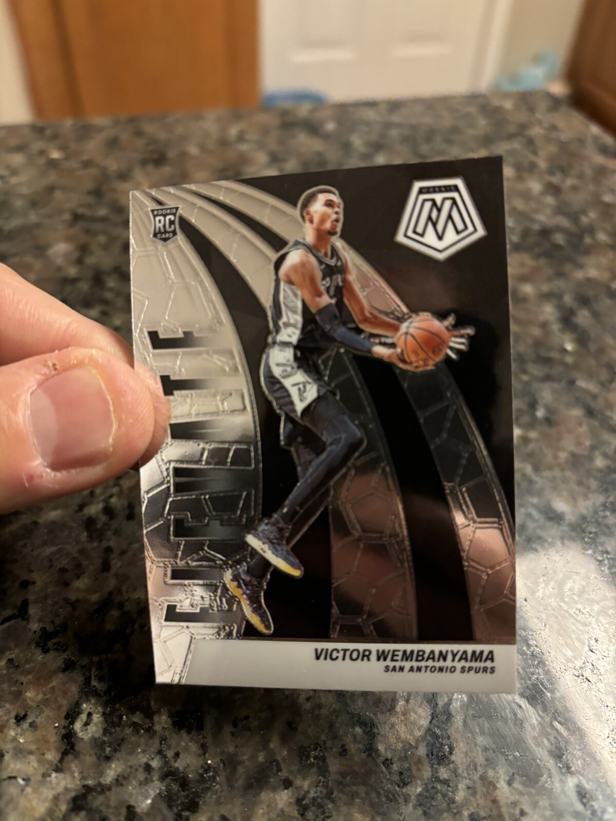 2023-24 Panini Mosaic Rookie Elevate Victor Wembanyama RC San Antonio Spurs