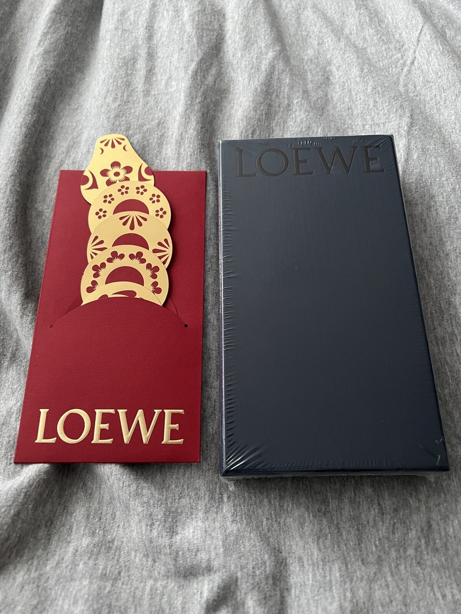 マボタカさま専用 LOEWE/ロエベ　牛革製ケース(赤) <新品> マボタカさま専用 LOEWE/ロエベ 牛革製ケース(赤) <新品> マボタカさま