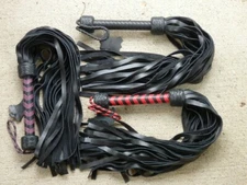 NEW MR THUDDY PREMIUM Leather Flogger AMAZING HORSE TRAINING TOOL Red Purple BLK