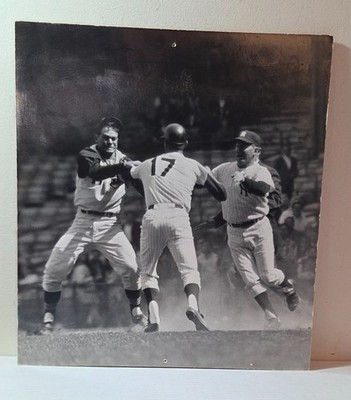 Gene Michael, Whitey Ford, New York Yankees brawl Cleveland Indians photo 1971