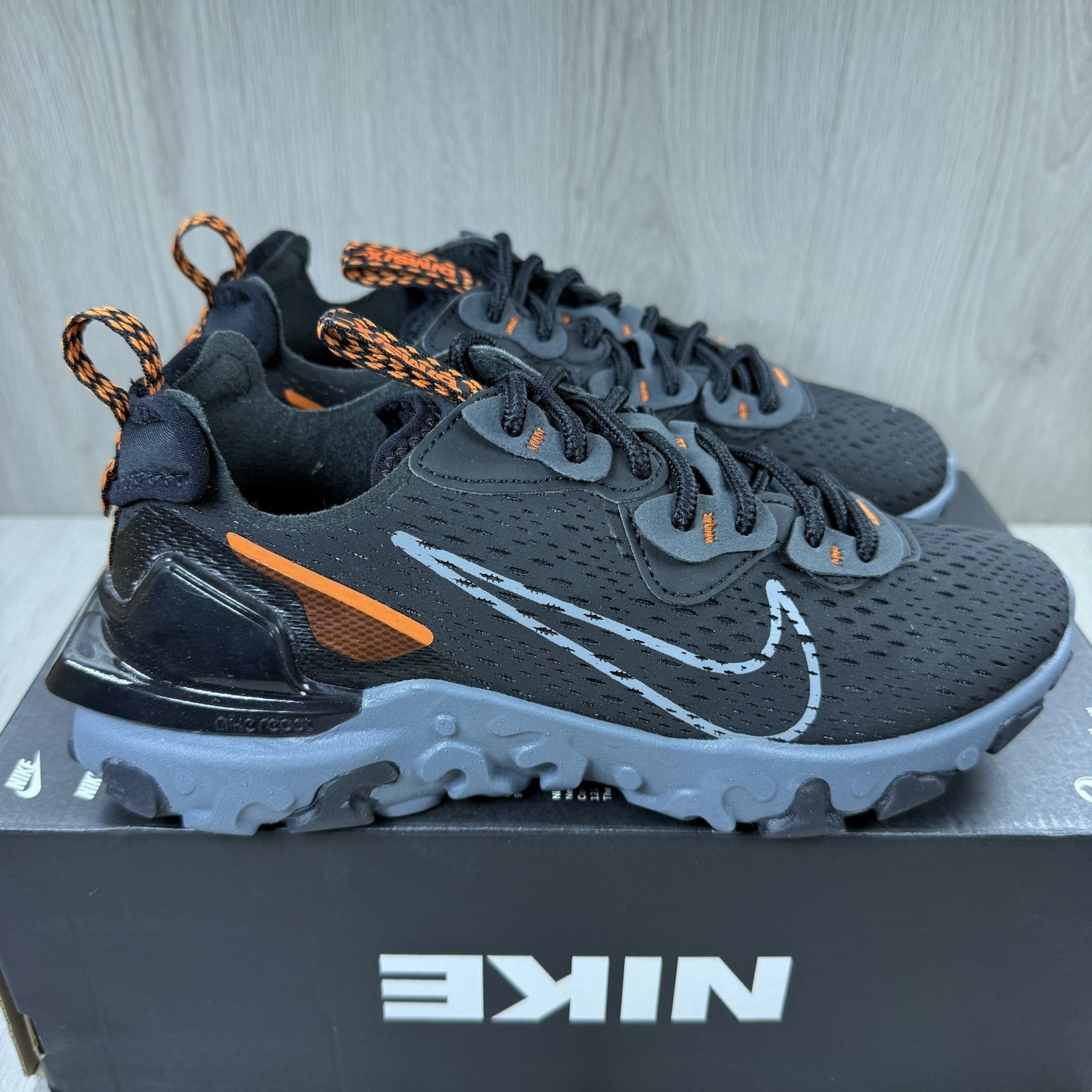 Size 5.5 - Nike React Vision Black Safety Orange Trainers HJ8997 001 image 10