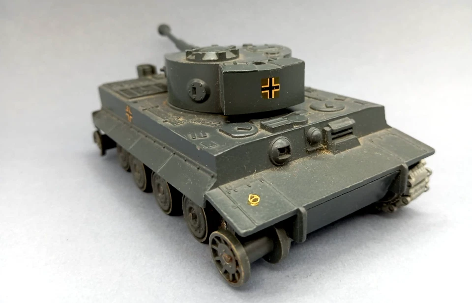 CARROARMATO SOLIDO CHAR TIGRE TIGER N°222 12/1969 - Immagine 4 di 4