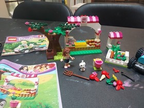 LEGO FRIENDS: Sunshine Harvest (41026) Bunny Hamster Tractor