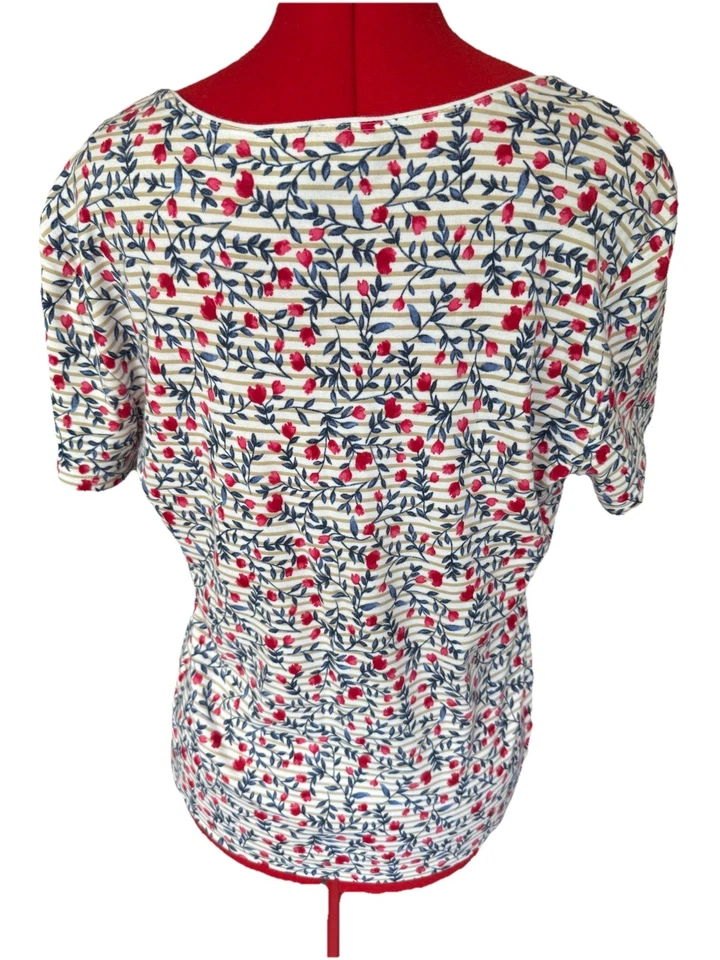 Karen Scott Red White Tan Blue Floral T Shirt XL Short Sleeves - Image 4 of 4