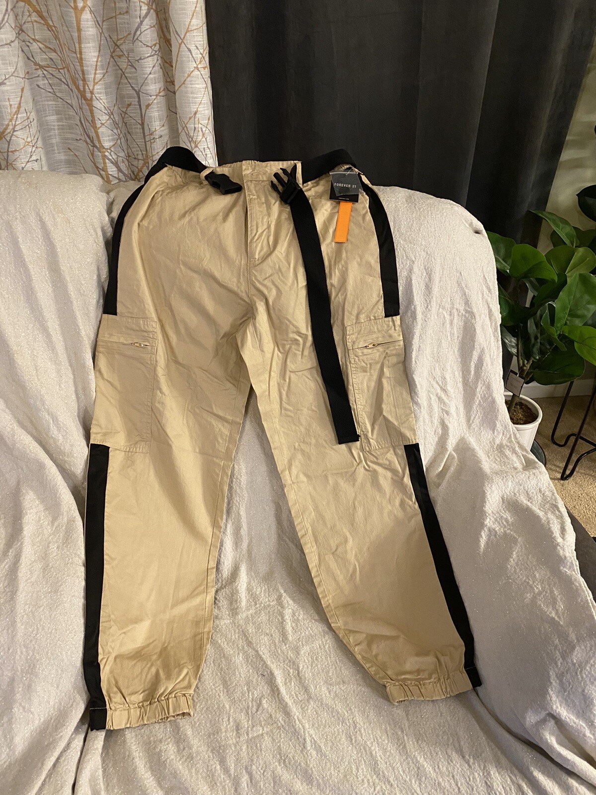 black cargo pants womens forever 21