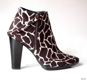 giraffe print boots