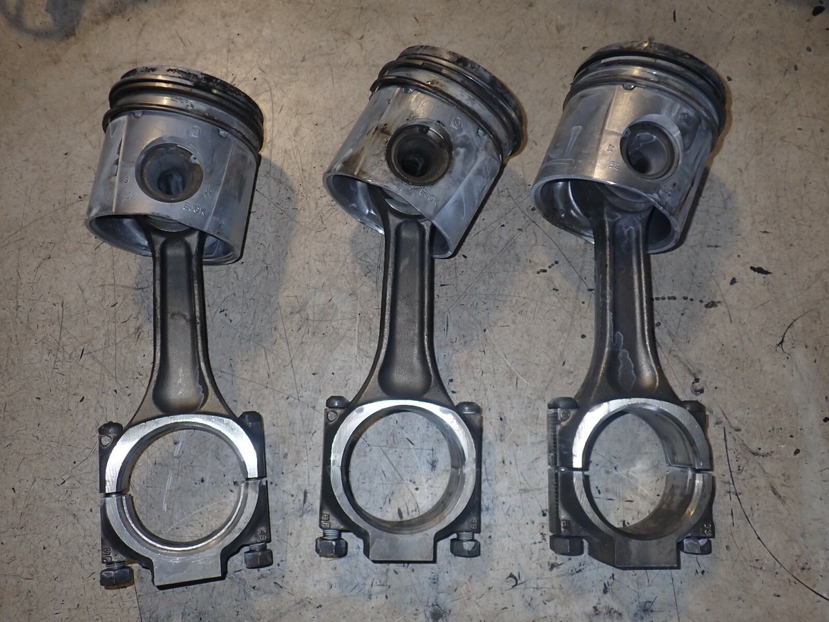 Cummins 8.3L Diesel Engine ISL ISC Connecting Rod 3971394 4947898 