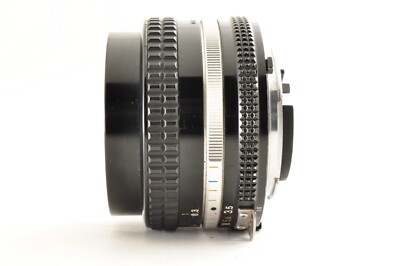 Nikon Nikkor Ai-s 20mm F/3.5 #222931 Wide Angle MF AIS Manual Lens