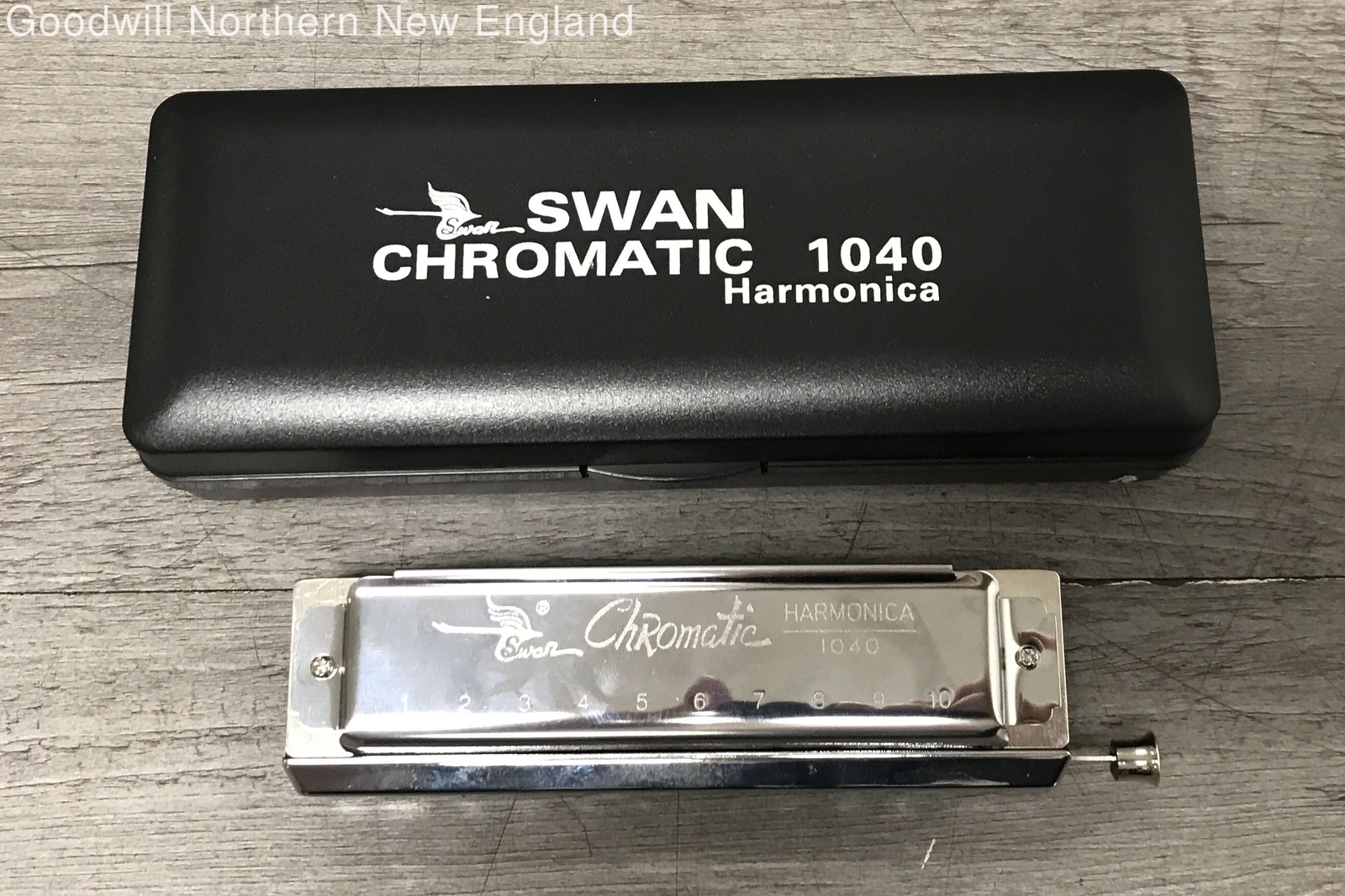 Swan Chromatic Harmonica 1040 Key of C Woodwind Musical Instrument In