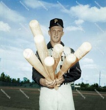 EK872 Bob Robertson Pittsburgh Pirates Big 8x10 11x14 16x20 Colorized Photo