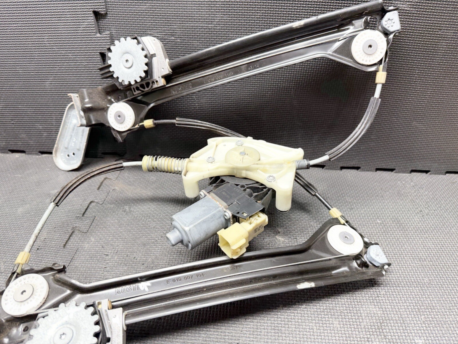 ⭐️2014 - 2017 MASERATI GHIBLI RH REAR RIGHT DOOR WINDOW REGULATOR 670030022 OEM