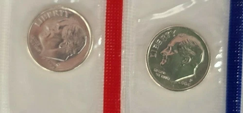 2004 P & D ROOSEVELT DIMES IN US MINT CELLO – BU UNCIRCULATED COIN SET LOT