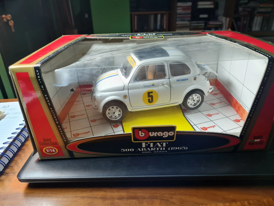 modello 1/18 abarth 500 (1965) - Immagine 2 di 2