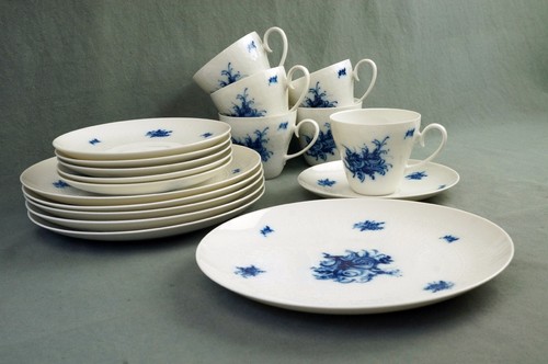 ROSENTHAL ROMANZE in blu BJÖRN WIINBLAD bel vecchio servizio da caffè 6P 18 pezzi - Foto 2 di 4