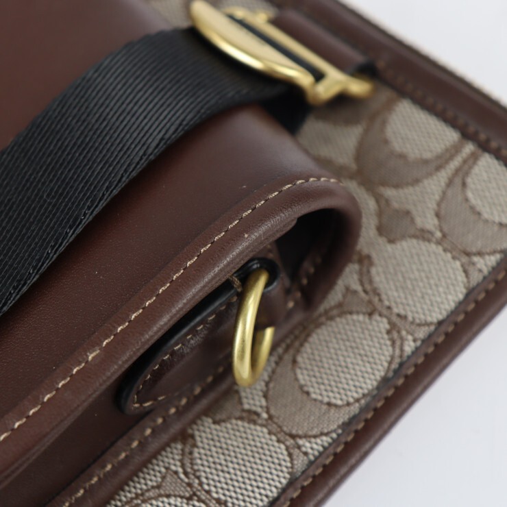 Excellent Condition COACH Multi Function Crossbod… - image 7