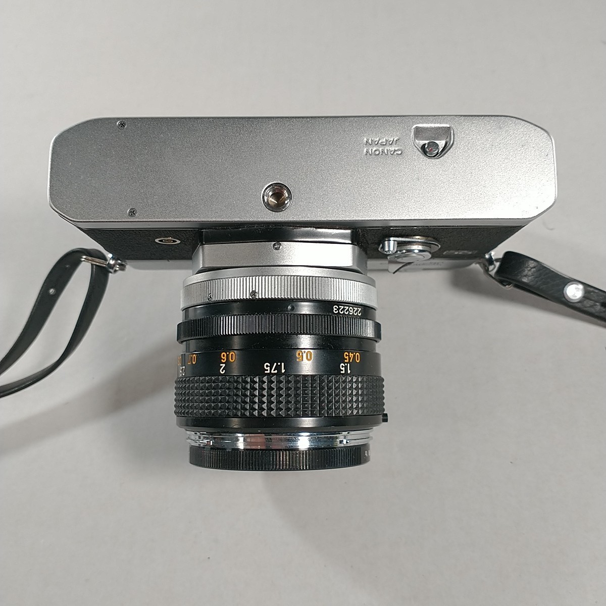Canon FTb QL 35mm SLR Film With Camera 3 Lenses Strap & Camera