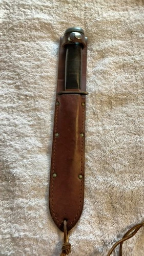 Vintage WW2 U.S. Military Fighting Knife RH Pal 36, Camilus Sheath.