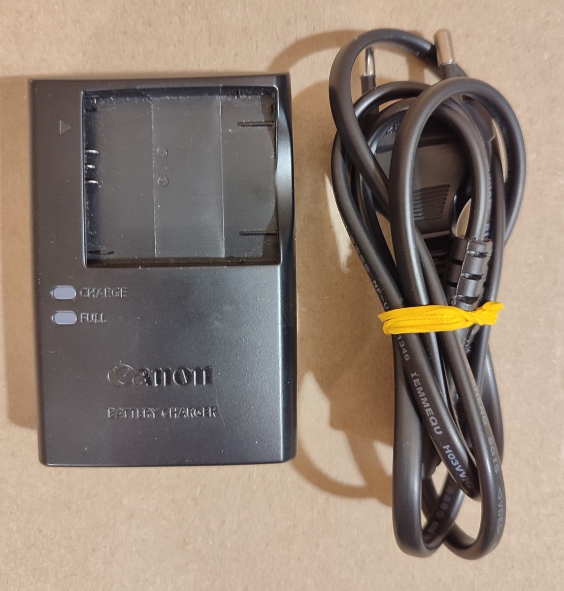appareil photo numérique caméra vintage canon a2500 hd noir