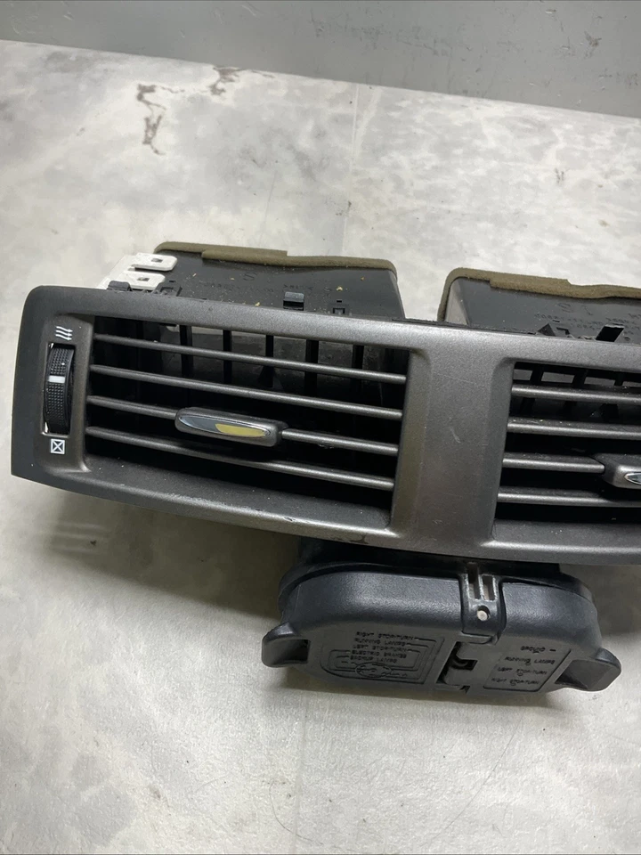 Lexus IS250 IS350 2006-2008 tablero central aire acondicionado calefacción aire ventilación moldura gris (OEM) Foto 4 de 4