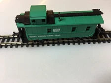 Trix Penn Central Caboose 3287  N Scale Trains