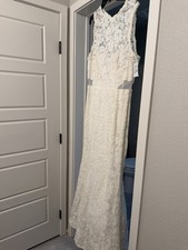 Brand new Wedding Dress NWT Sz 22 Fits 16-20 Lace Fit And Flare Mermaid Plus 