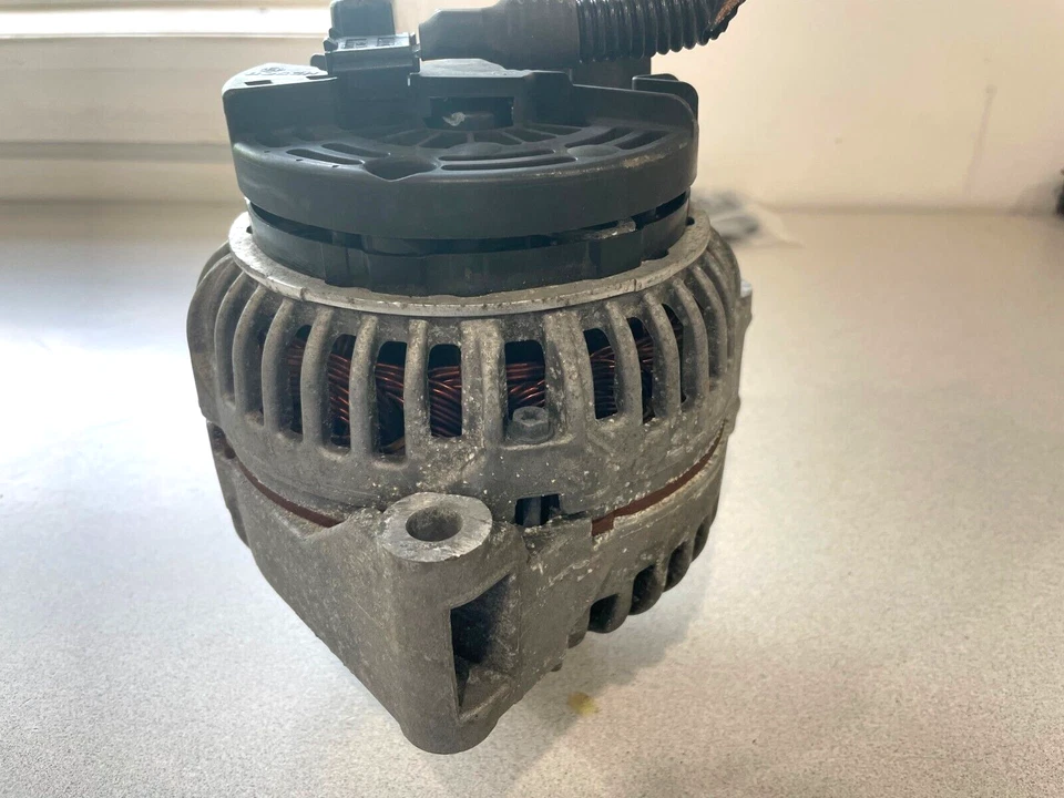 MERCEDES-BENZ CLS500 C219 2004-2010 ~ ALTERNADOR ~ A0131548202 Foto 3 de 4