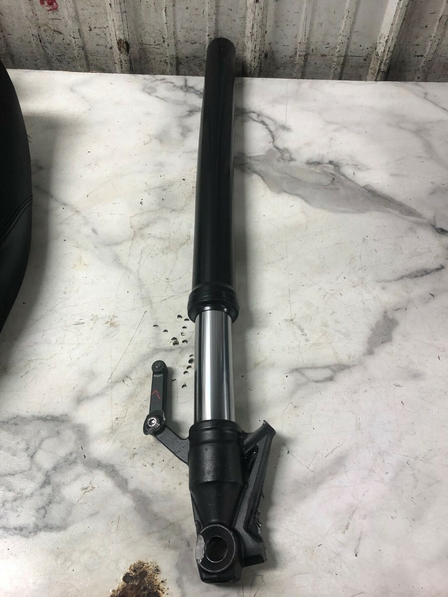 21 Kawasaki ZR Z 900 ZR900 Z900 RS front left fork tube