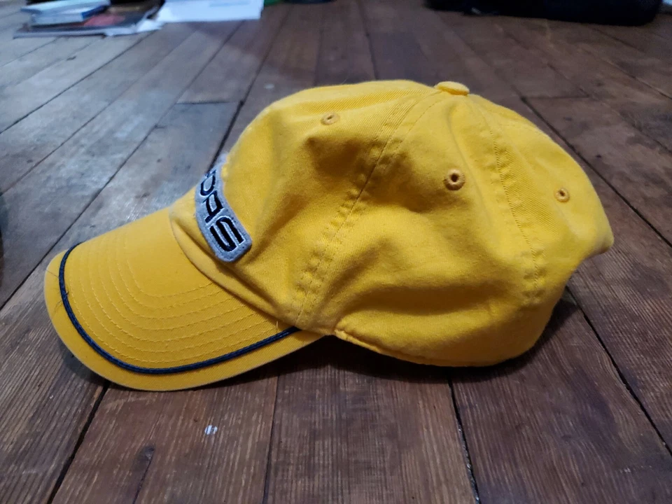 Gorra Adidas Amarilla De Colección RARA Deletreada Bordada OSFA Foto 3 de 4