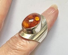 Vintage large oval amber set in heavy sterling silver ring size 6.5 17mm 