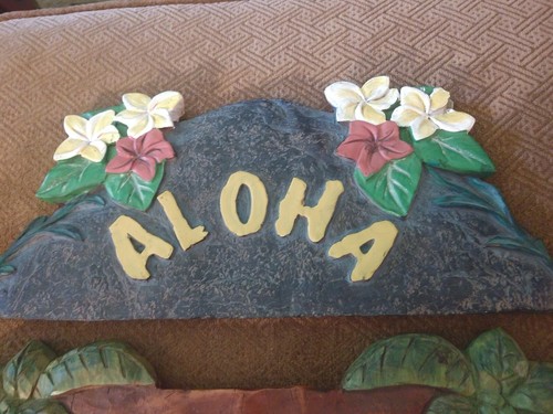Set of 2 (16½"x1"x7")Hawaiian Themed Home Decor/Wall Art: Pre-owned/Good - Picture 2 of 16