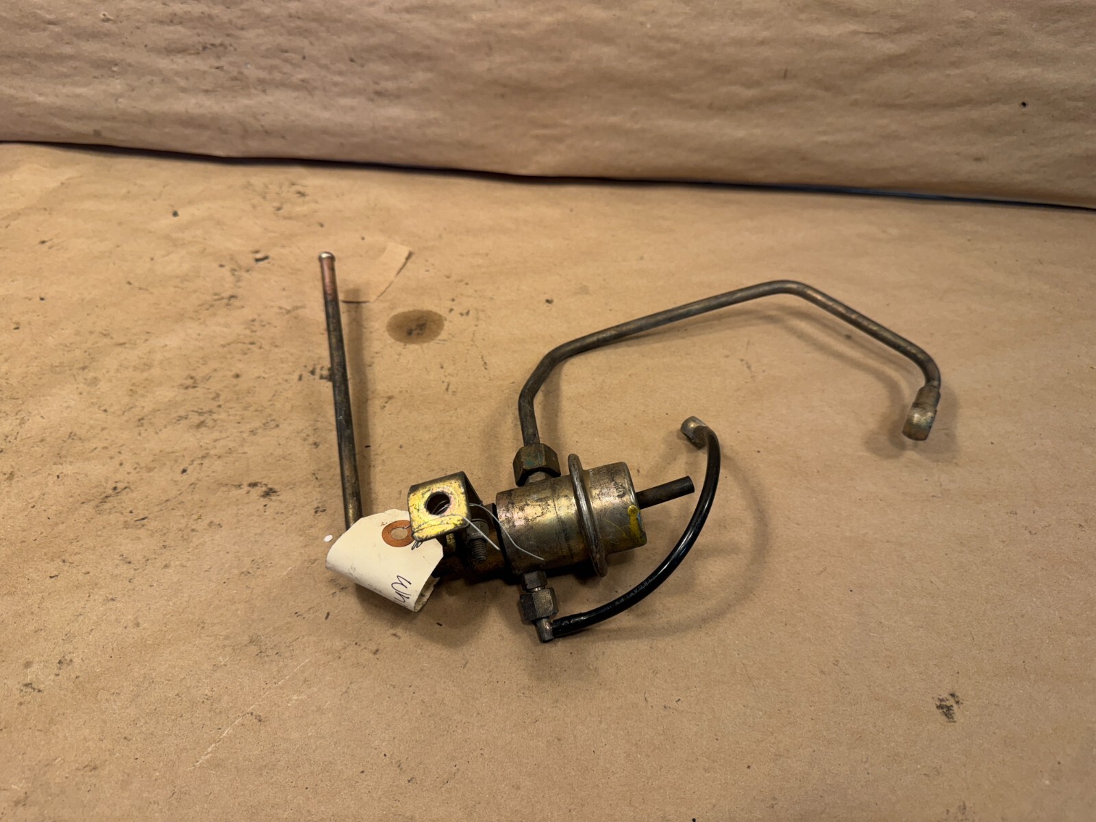 Ferrari Testarossa Fuel Pressure Regulator With Pipes OEM PN 125136