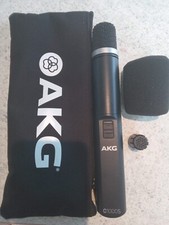 AKG C1000S mic