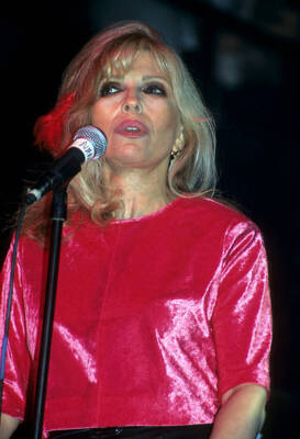 Nancy Sinatra performs at Limelight Club New York May 10 1995 Old Photo 5