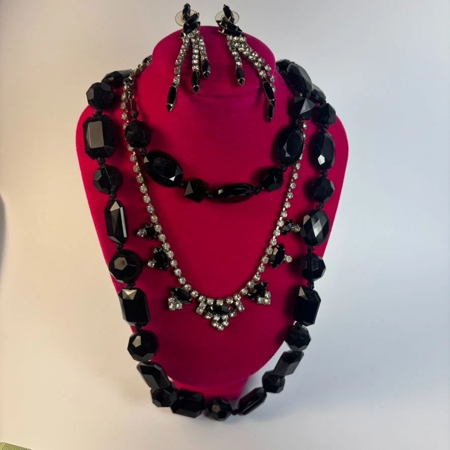 Lote de Pendientes Collar Núcleo Gótico Romance Piezas De Colección Negro Plata Estrás Foto 2 de 4