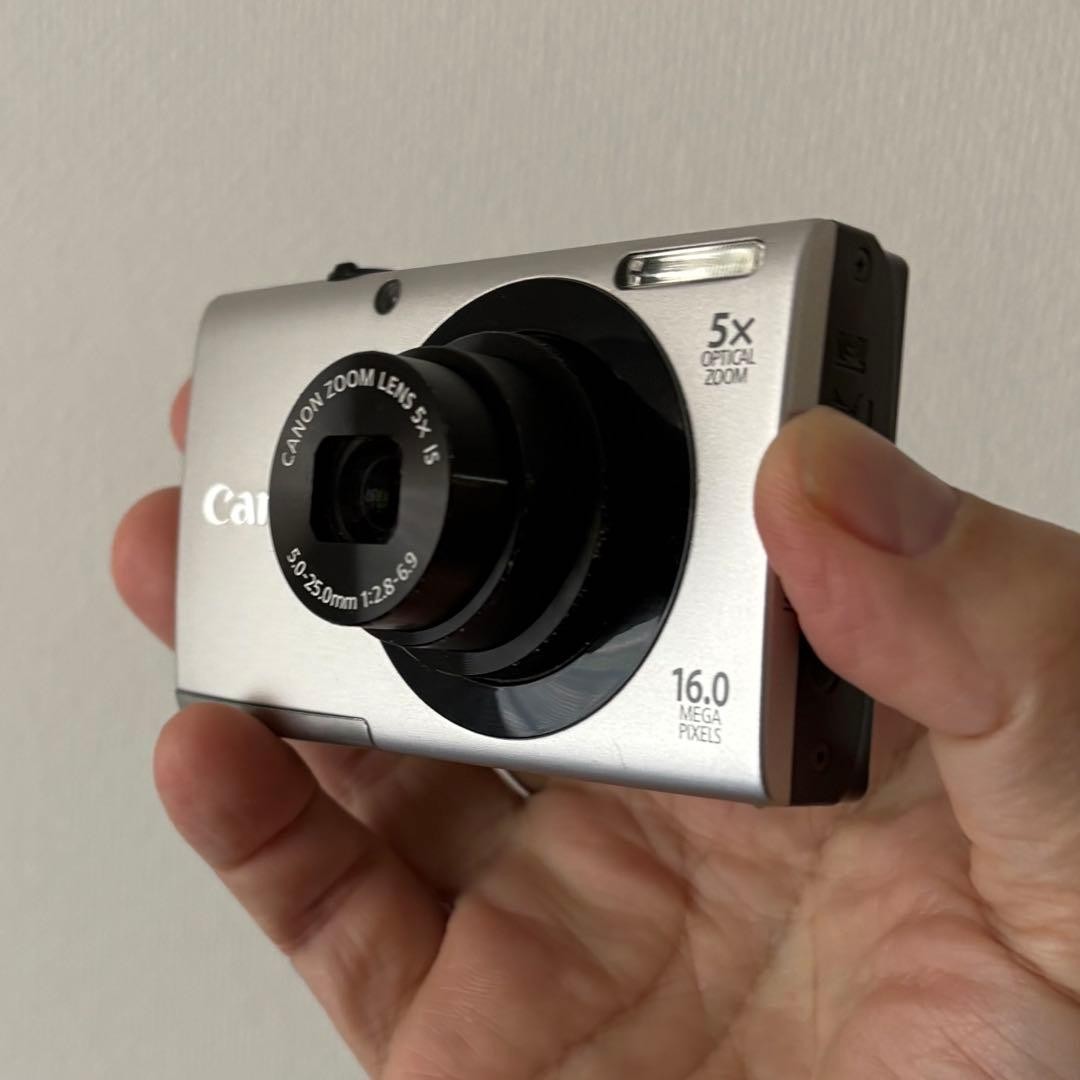 Canon PowerShot A3400IS Compact Digital Camera with Accessories