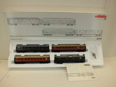 Märklin 42757 3-RAIL X4 GOLDEN 20s PERSONEN COACH PACK COMPLETE BOXED (C1417)