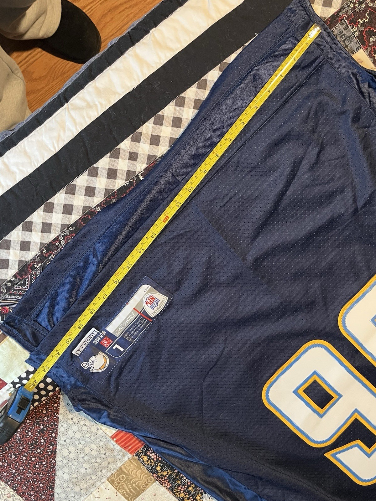 Two San Diego Chargers Shawne Merriman #56 NFL Blue Jerseys Size L / G Reebok thumbnail 20