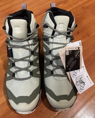 Size 7 - NWOB  Salomon Women's  X Ultra 4 Mid GTX Gore-Tex Green Hiking Boots