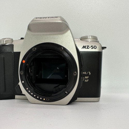 Pentax MZ-50 AF 35mm SLR Film Camera Body Only - Picture 3 of 7