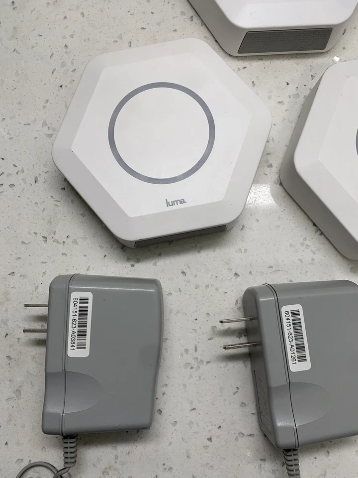 Lot of 3 Luma Wireless Mesh Home Surround WiFi White Extenders and Routers - Image 2 of 4