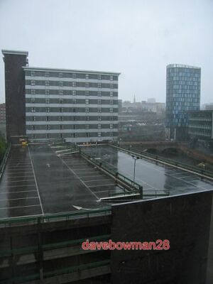 FOTO PARK INN SHEFFIELD UND DER FLUSS DON AUFGENOMMEN AUS DEM FÜNFTEN STOCK DES BR