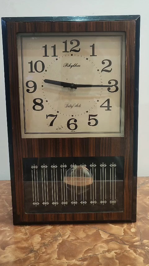 Rhythm Vintage Wall Clock in Wooden Case and Glass Door used