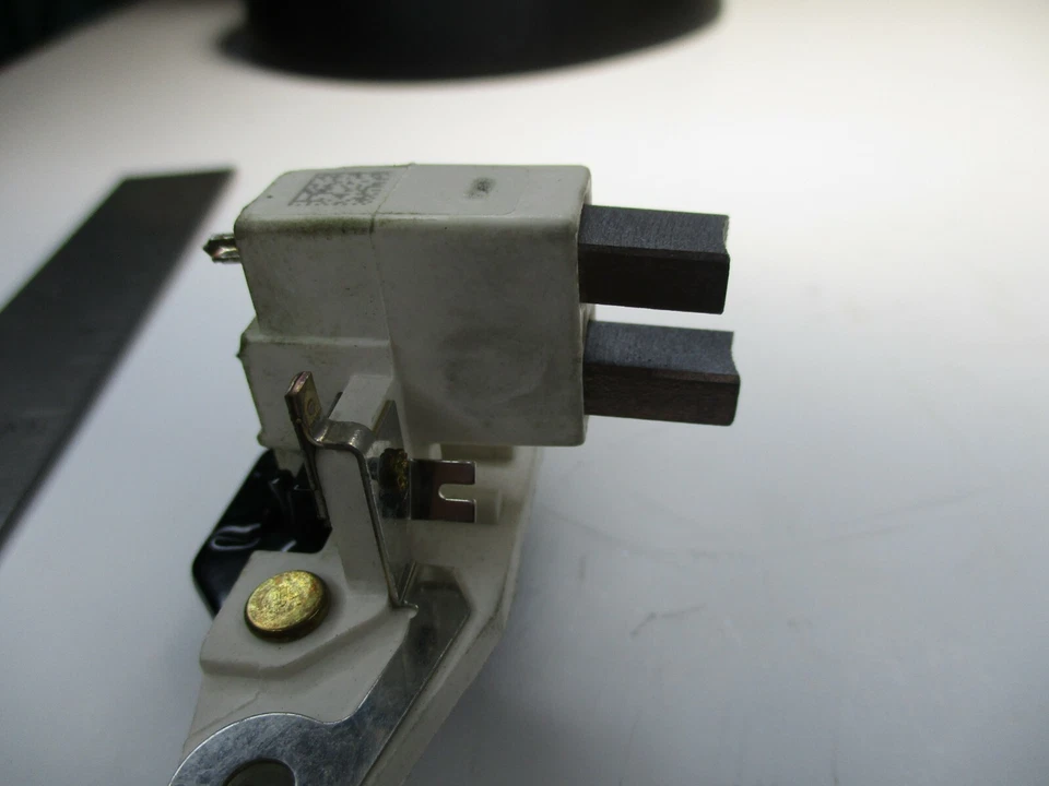 REGULADOR DE TENSIÓN BOSCH 928 603 142 00 PORSCHE 924S 944 TURBO 951 S2 968  Foto 4 de 4