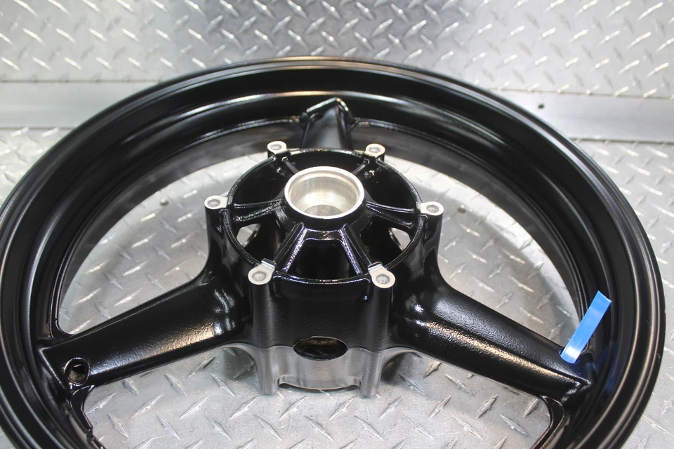 1998-2002 YAMAHA YZF R6 FRONT WHEEL RIM (J 17XMT3.50) - Image 4 of 4