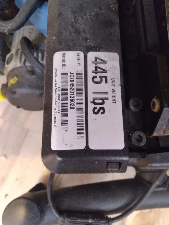 silla de ruedas eléctrica quantum q6 edge hd Foto 2 de 4