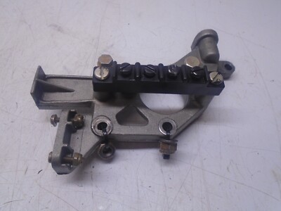 CB3a Johnson Evinrude Starboard Bracket 323791 1976-1980 25 35 HP with hardware